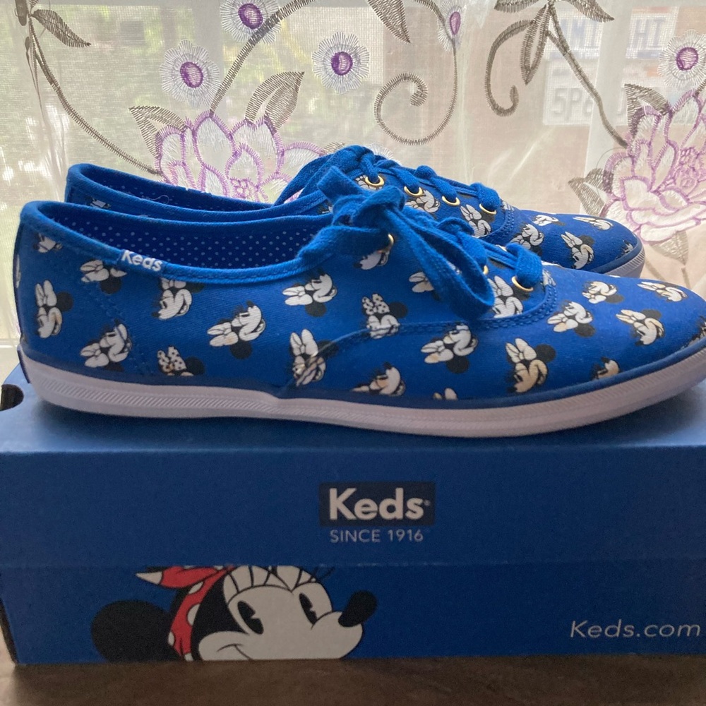Keds Minnie Mouse shoes
❣️Please read full Description ❣️ - Picture 7 of 8